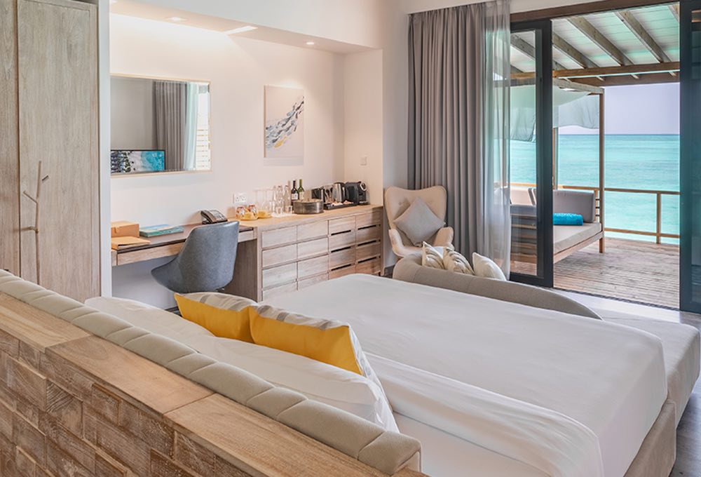 Jacuzzi Water Villa photo 4